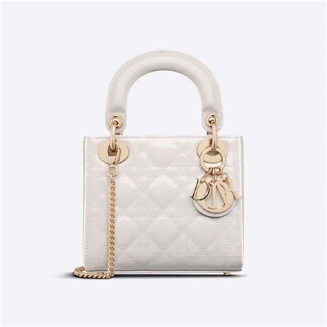 dior do latte|Dior latte patent bag.